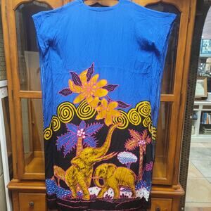 Kencana Ungu Batik Muumuu Kaftan One Size blue Animals Elephants Flowers